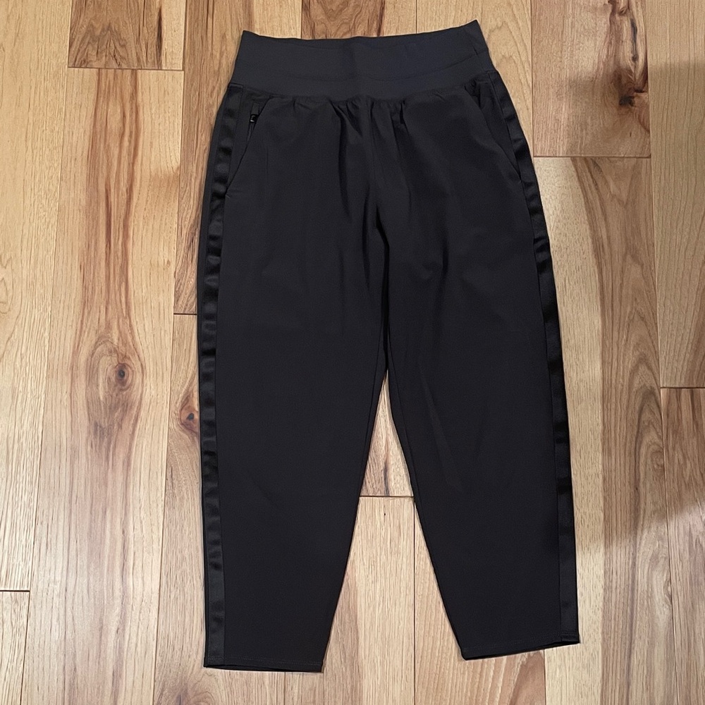 Athleta Dark Brown Cropped Jogger with Side Stripe - Sz 8